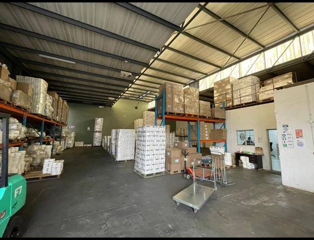 INDUSTRIAL PROPERTY TO RENT IN HENNOPSPARK